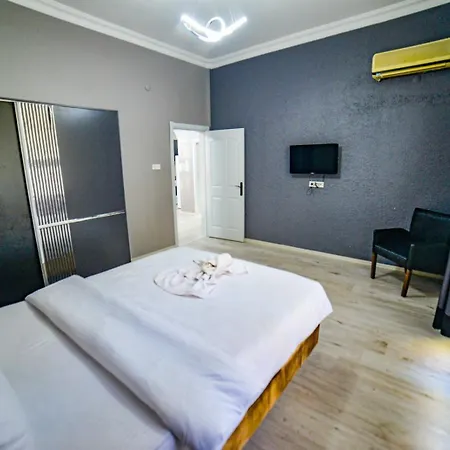 S-hotel *