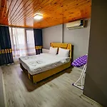 S-hotel *