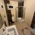 S-hotel *